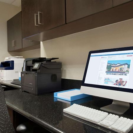 Hilton Garden Inn Купертино Екстериор снимка