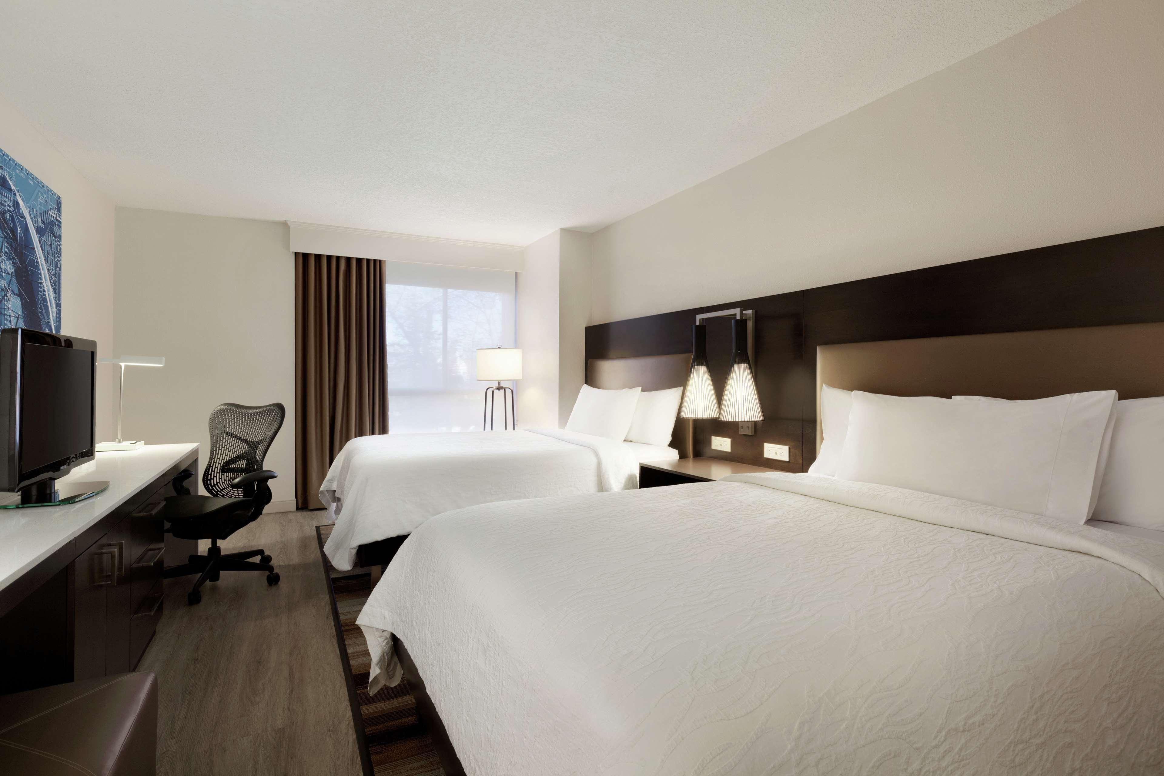 Hilton Garden Inn Купертино Екстериор снимка