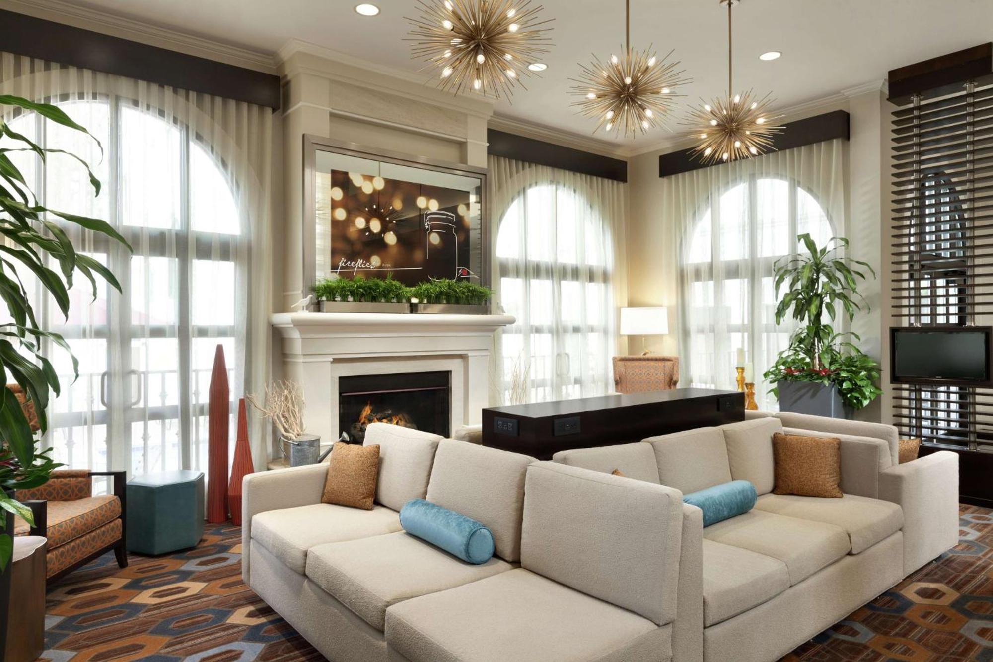 Hilton Garden Inn Купертино Екстериор снимка