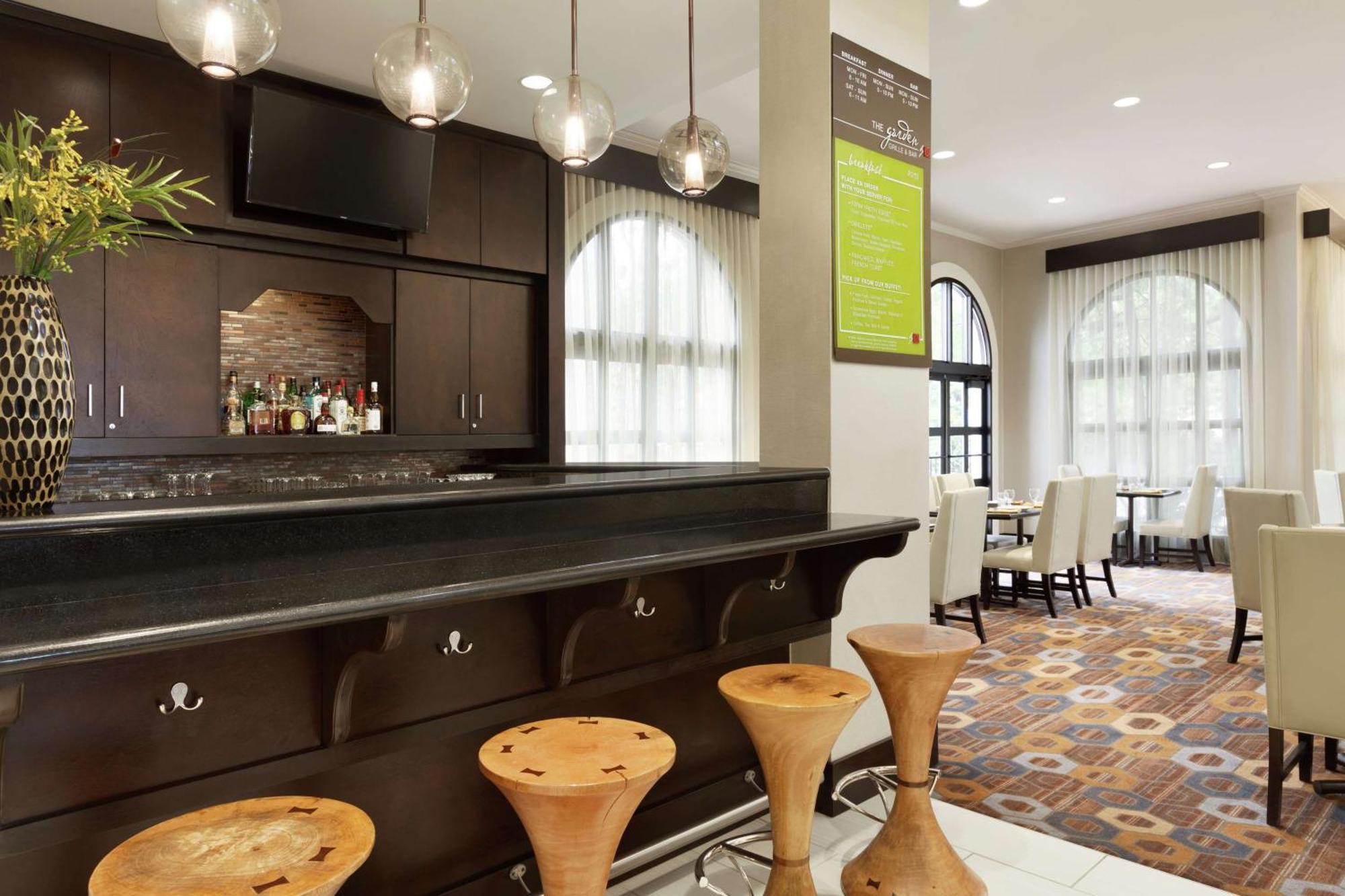 Hilton Garden Inn Купертино Екстериор снимка