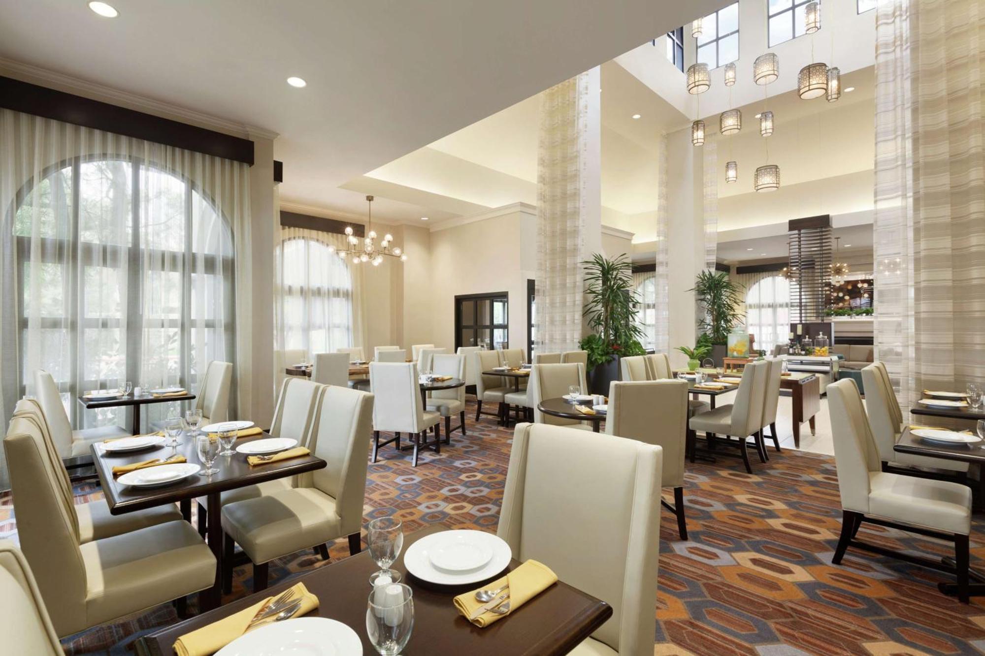 Hilton Garden Inn Купертино Екстериор снимка