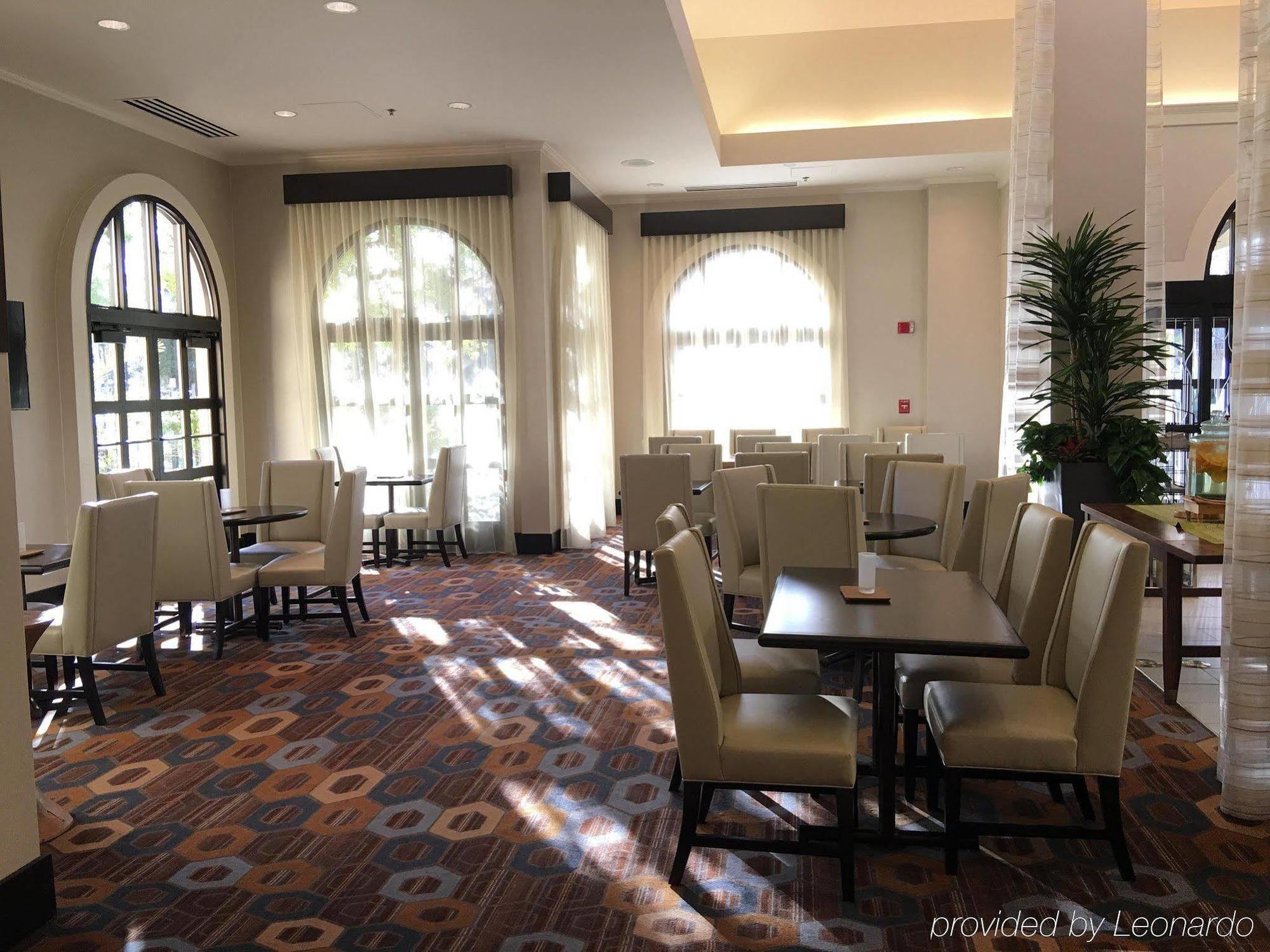 Hilton Garden Inn Купертино Екстериор снимка
