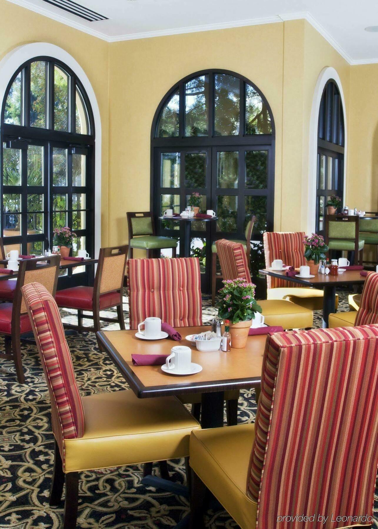 Hilton Garden Inn Купертино Екстериор снимка